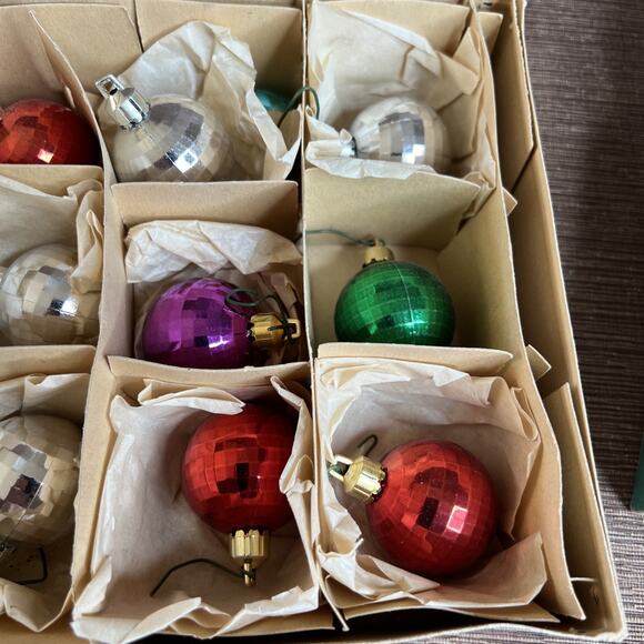 Fantasia Mini Mirror Ball Ornaments – Set of 12 – Poland – Vintage - Picture 14 of 14